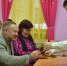Школьники из инклюзивного класса преподнесли Виктору Елину праздничных змеек - Газета Аткарская газета