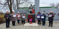 В Большой Екатериновке прошёл митинг ко Дню Неизвестного солдата - Газета Аткарский уездЪ
